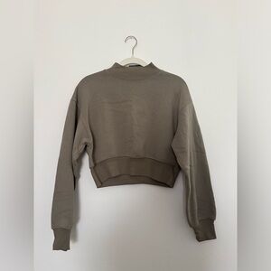 Khaki Mock Neck Cropped Sweater🍐